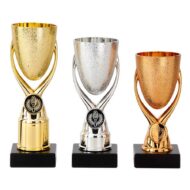 KR.710 - Beker (15cm-18.5cm)